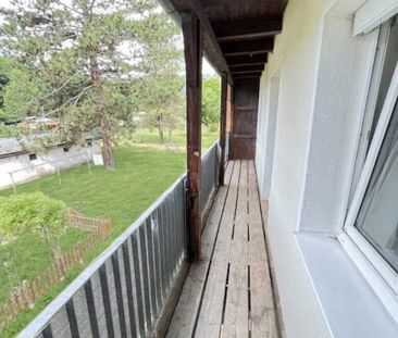 Neu sanierte, 2-Zimmerwohnung mit Balkon und Ausblick ins Grüne! - Foto 2