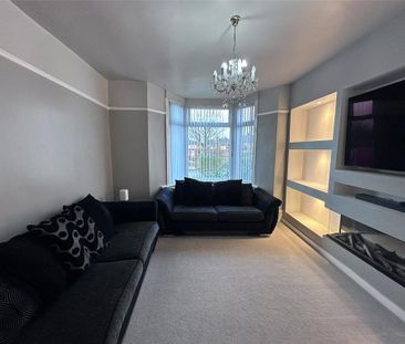 6 bedroom semi-detached house to rent - Photo 3