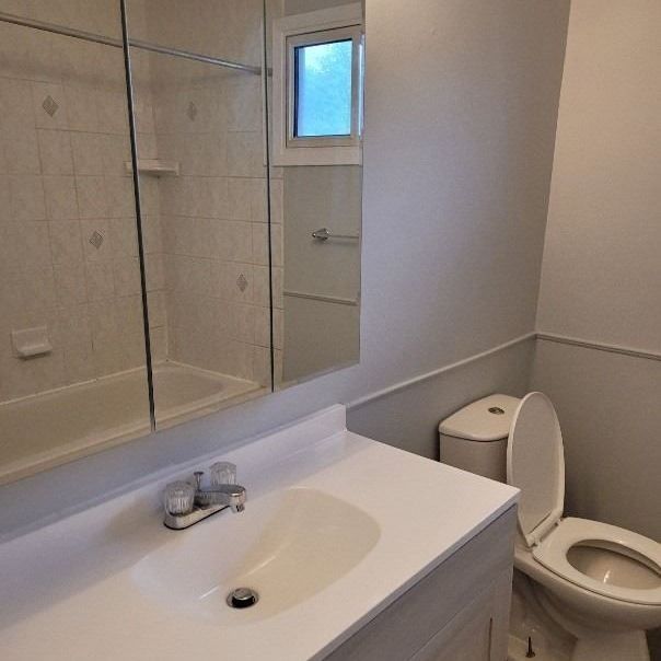 For Lease - 280 Cook Street, Barrie, Ontario - Photo 1