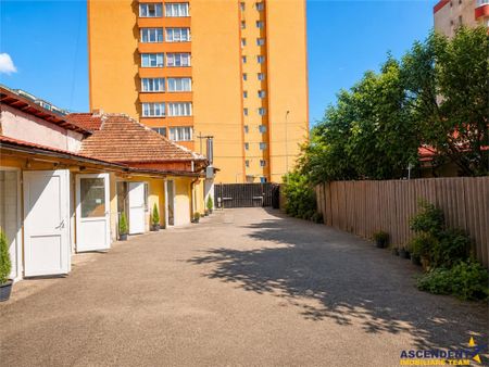Clădire istorică - ULTRACENTRAL - Stil eclectic, Lux Itali - Photo 4