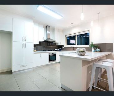 19A Cardinal Road, Oak Park VIC 3046 - Photo 3