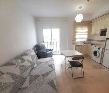 Alquiler de piso en Calle Refino - Photo 6