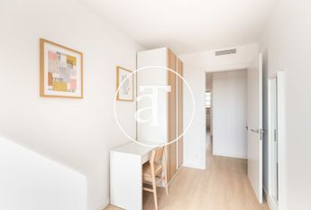 Apartment for rent with 2 bedrooms, studio and balcony in Badalona