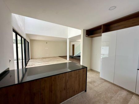 Estrena casa de 3 recámaras + estudio, dentro de privada con amenidades. - Photo 3