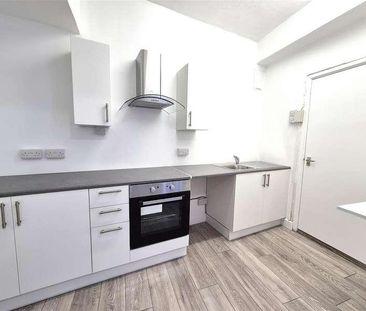 Ashley Road, Poole, BH14 - Photo 2