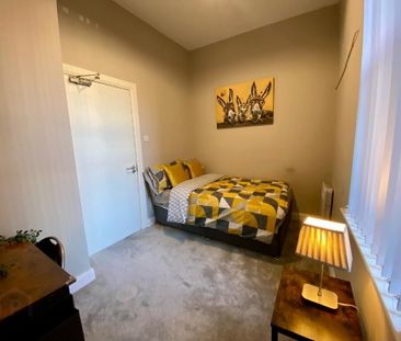 22 University Street, Room 1, All Bills Included, Belfast, BT7 1FZ - Photo 6