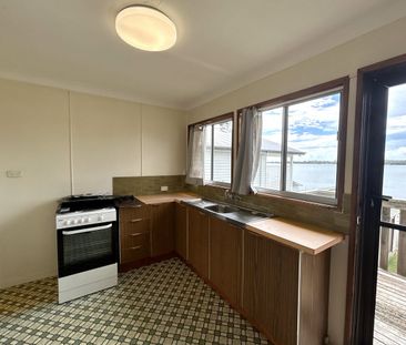 Absolute Waterfront Living - Photo 4