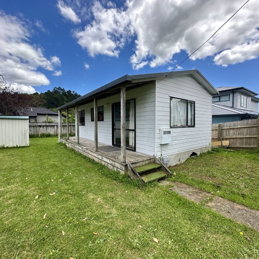 1-Bedroom Flat in Stokes Valley - Photo 1