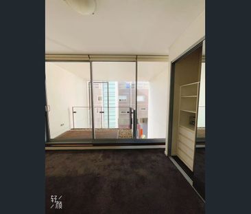 🏡【For Rent】Modern 2-Bedroom Split-Level Apartment in Waterloo - Photo 1