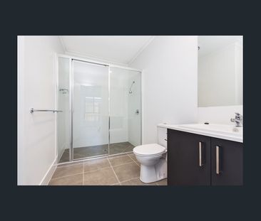 NEAR NEW DUPLEX IN SANCTUARY ESTATE - Photo 4