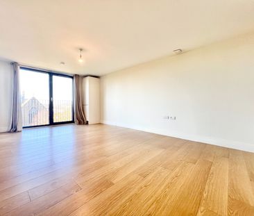 1 Bed Flat, Charter House, IG1 - Photo 2