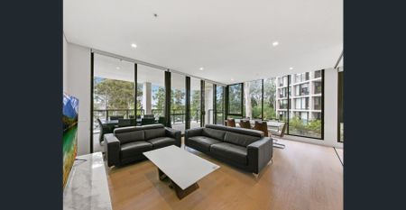 Light filled luxury apartment in heart of Norwest - Photo 2