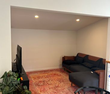 St Kilda East - Photo 2