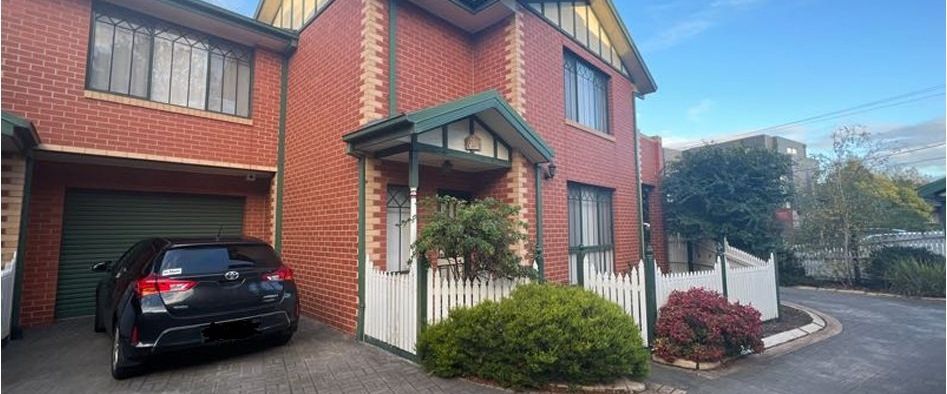 4/238 Buckley Street, Essendon VIC 3040 - Photo 1