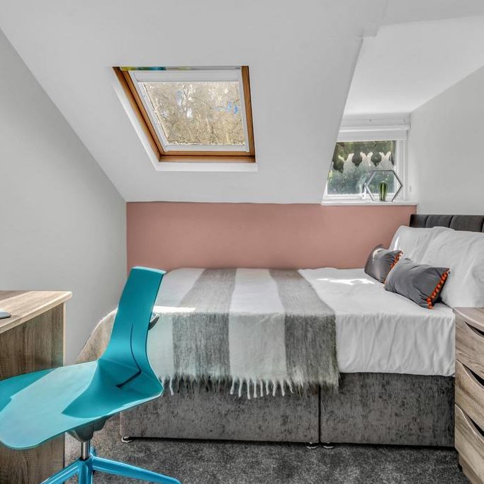 5 bedroom flat to rent - Photo 1