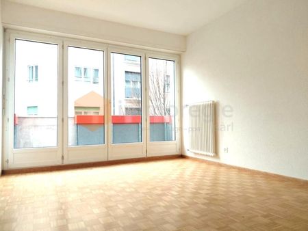 Beautiful newly renovated 2-room apartment on the 1st floor in the heart of the city center - Photo 3