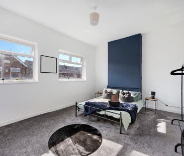 1 bedroom in a house share to rent - Photo 5