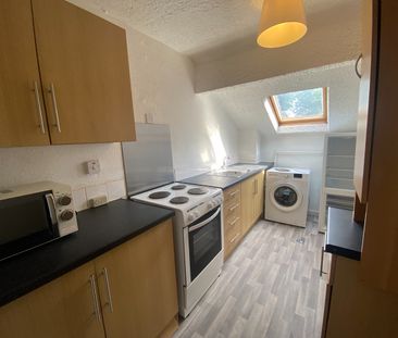 1 Bed Flat, Daisy Bank Road, M14 - Photo 2