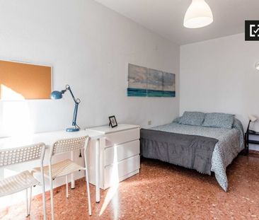 valencia, Valencian Community 46035 - Photo 3
