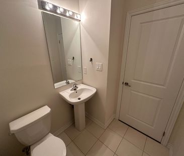 For Lease - 220 Brownley Lane, Essa, Ontario - Photo 5
