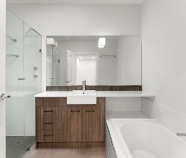 Heritage Row Cottage in the Heart of Adelaide | Character, Comfort ... - Photo 5