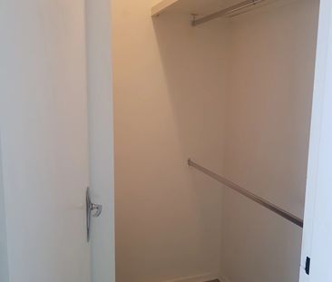 Location Appartement 3 pièces 41m² LA ROCHELLE 17000 - Photo 3
