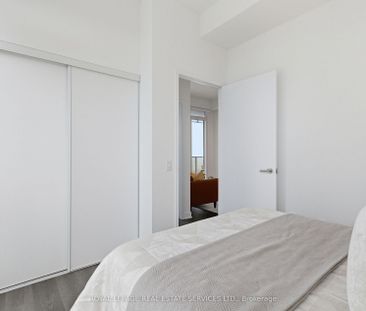 For Lease - 3900 Confederation Parkway Unit# 1811, Mississauga, Ont... - Photo 5