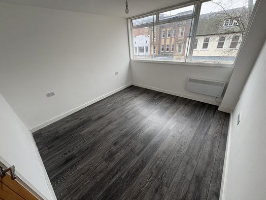 Market Square, Northampton - Photo 1