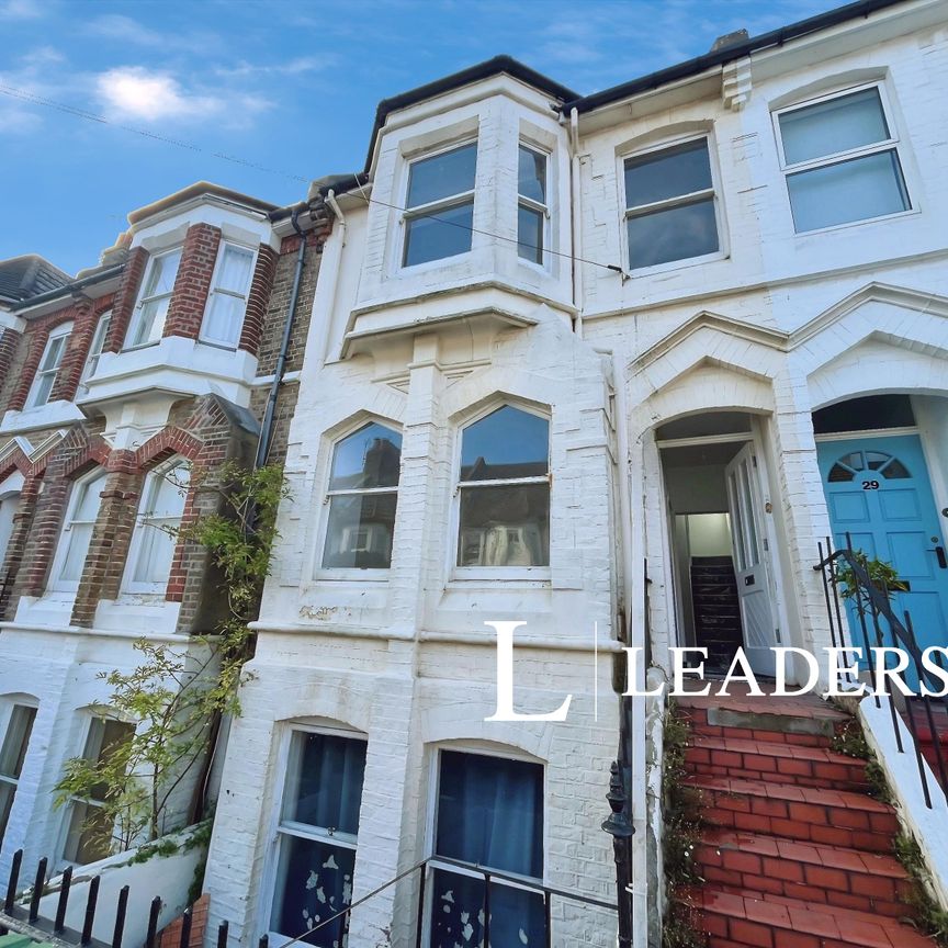 4 bedroom mid-terrace to rent Rugby Place, Brighton - Photo 1
