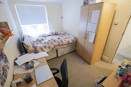 4 bedroom house to rent - Photo 2