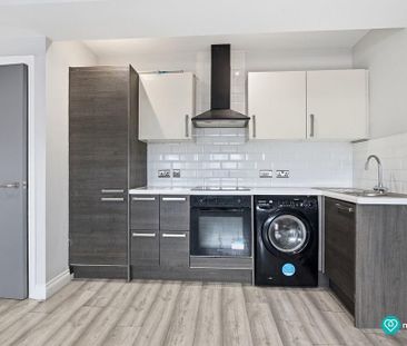 2 bedroom flat to rent - Photo 5