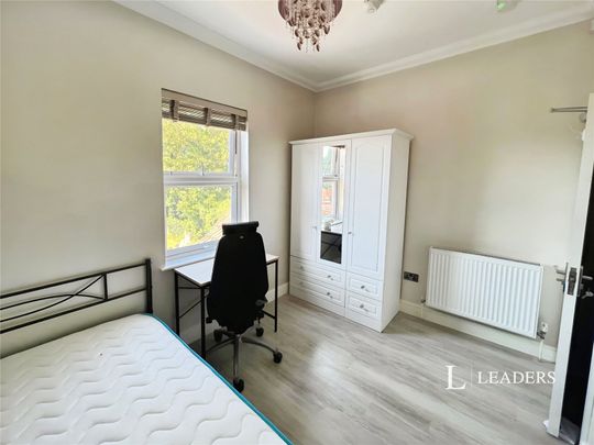 1 bedroom property to rent Lincoln Road, Peterborough, PE1 - Photo 1