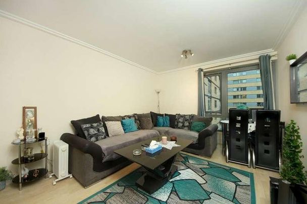 Trentham Court, W3 - Photo 1