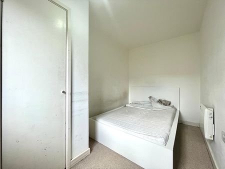 1 Bed Flat, Summerhill Court, BS5 - Photo 3