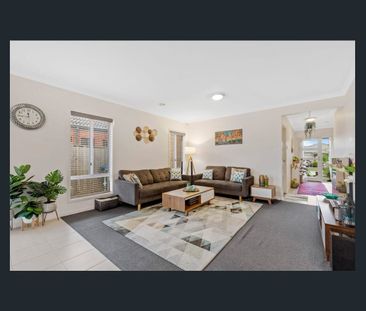 Stylish Family Sanctuary - Photo 1