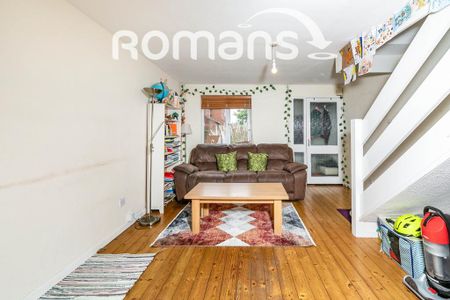 2 bedroom terraced house to rent - Photo 2