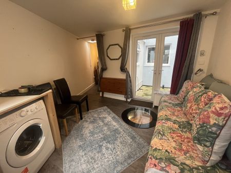 Crown Road, Great Yarmouth - Photo 2