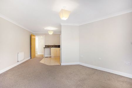 Kestrel Road, Chatham - Photo 2