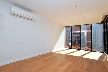 1403/677 La Trobe Street - Photo 3
