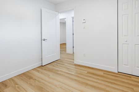 5460 Rue Laurendeau, H4E 3V1, H4E 3V1, Montréal - Photo 3