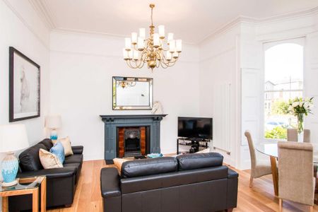 2 bedroom serviced apartment to rent - Photo 4