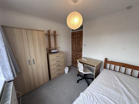 44 West Street, Penryn - 2025 STUDENT PROPERTY - Photo 2