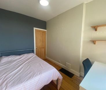 2 bedroom private hall to rent - Photo 2