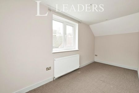 3 bedroom detached house to rent - Photo 5