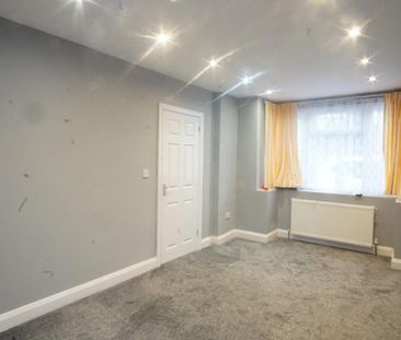 2 bedroom detached house to rent - Photo 3