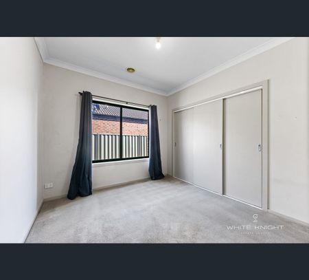 7 Viewbank Walk, Caroline Springs, Vic 3023 - Photo 3
