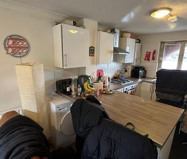 4 bedroom townhouse to rent - Photo 6