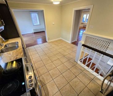 For Lease - 1568 Cawthra Court, Mississauga, Ontario - Photo 6