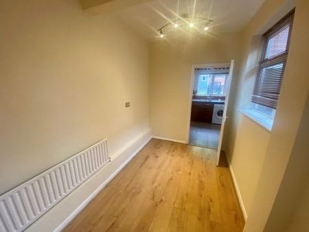 Leonard Avenue, Sherwood, Property for rent - Photo 3