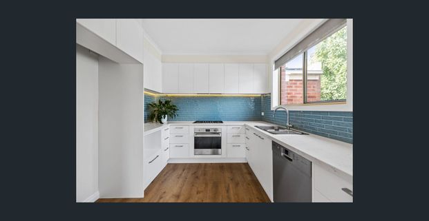 Modern 3 Bedrooms Mitcham - Photo 1